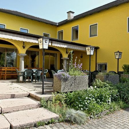 Stiftsgasthof Hochburg Eksteriør bilde