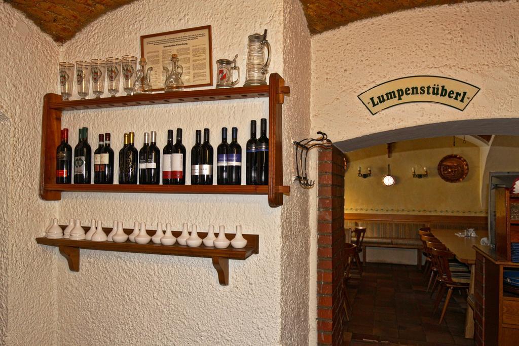Stiftsgasthof Hochburg Eksteriør bilde