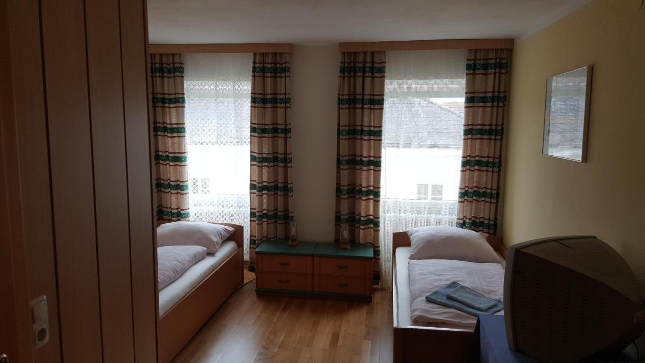 Stiftsgasthof Hochburg Eksteriør bilde